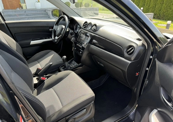 Suzuki Vitara cena 68900 przebieg: 162000, rok produkcji 2015 z Radom małe 137